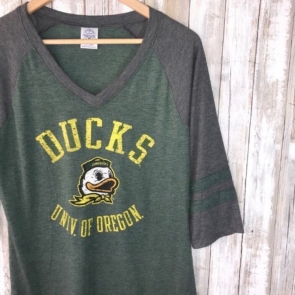Oregon Ducks Raglan Tee Women’s Small 3/4 Sleeve Green Gray NCAA Shirt - Picture 2 of 4
